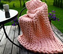 Load image into Gallery viewer, Chunky Knit Blanket